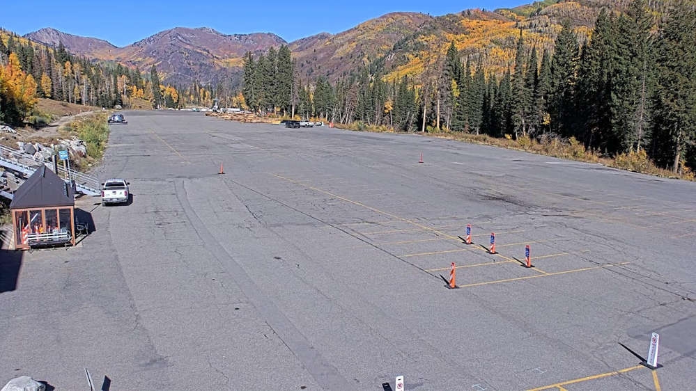 Solitude: Moonbeam Parking Lot Cam