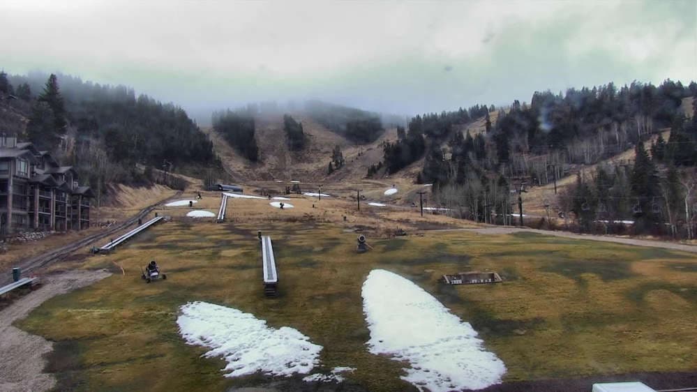 Deer Valley - Snow Park Lodge Cam