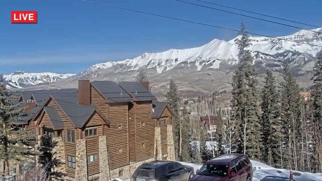 Telluride - Mountain Lodge Webcam